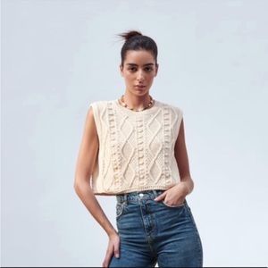 Zara Cropped Sweater Vest Cream